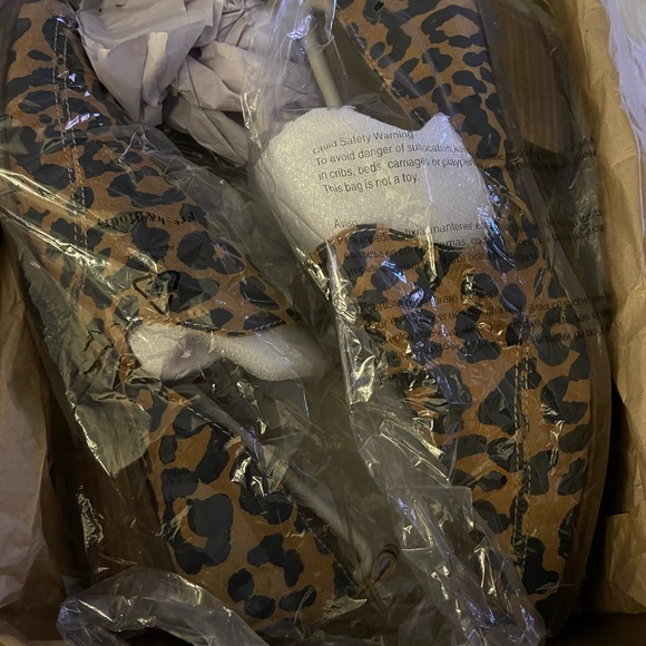New with box Lucky Brand natural ink leopard print LK-Mahzan Shoes - Picture 8 of 8